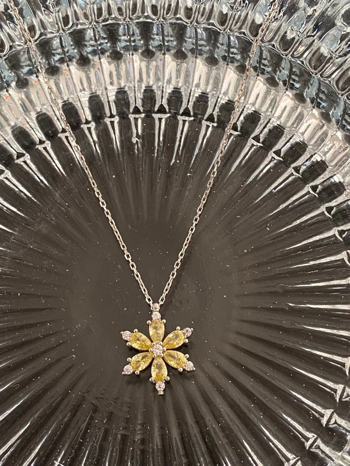 925 Ayar Sterling Gümüş Sarı Lotus Çiçeği Kolye